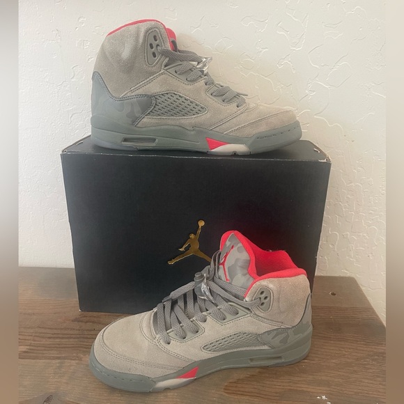 jordan retro 5 dark stucco university red